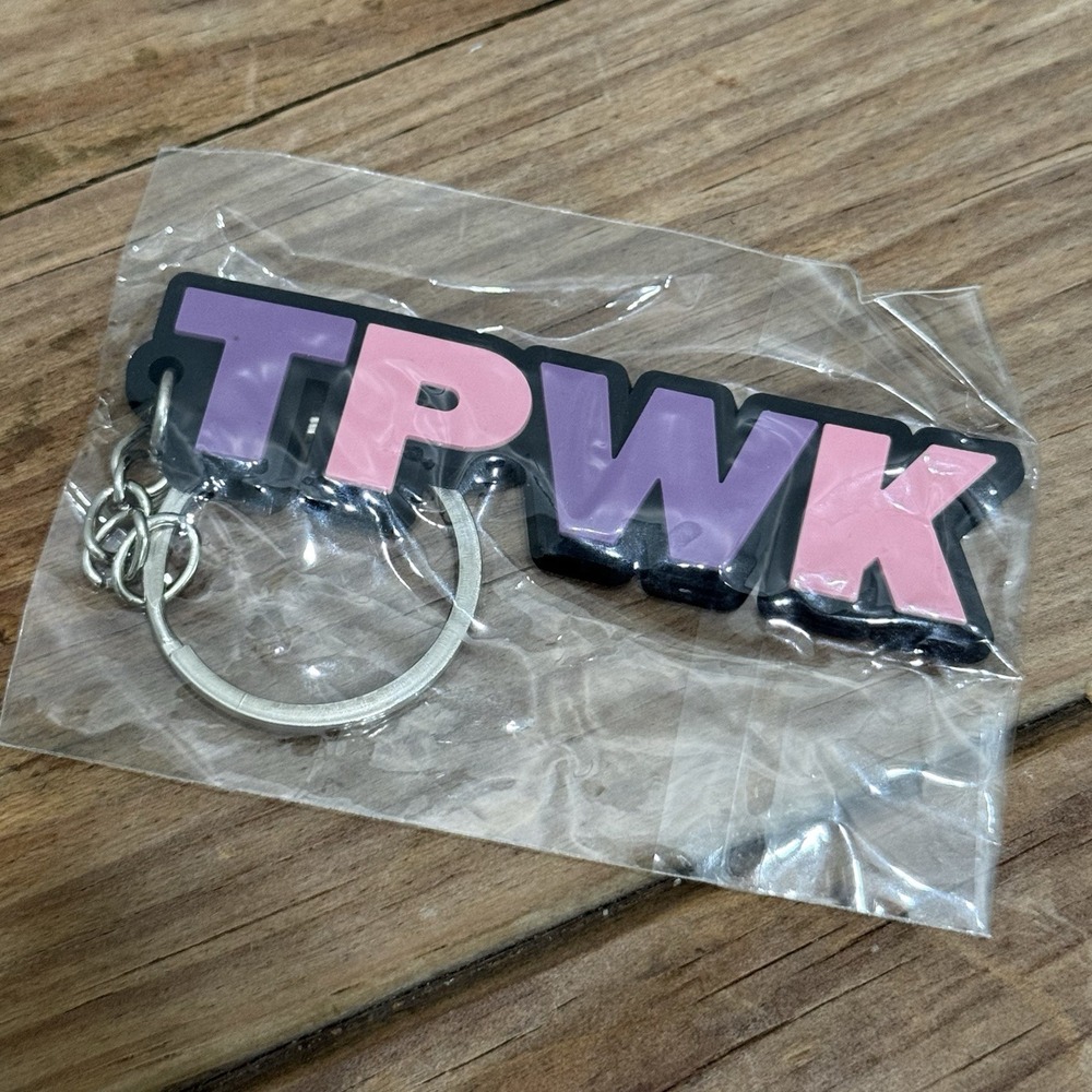 Harry Styles Official Love On Tour 2023 Europe TPWK Keychain Purple Pink NEW
